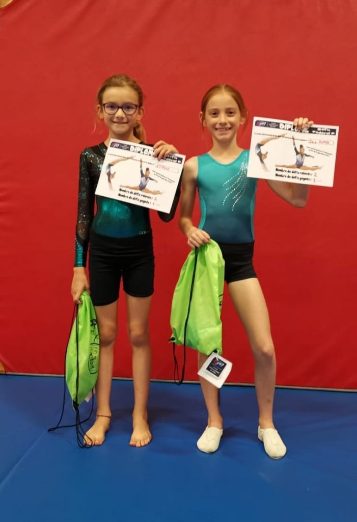 gymnastique sélestat Estelle Bonnet et Izia Kupek